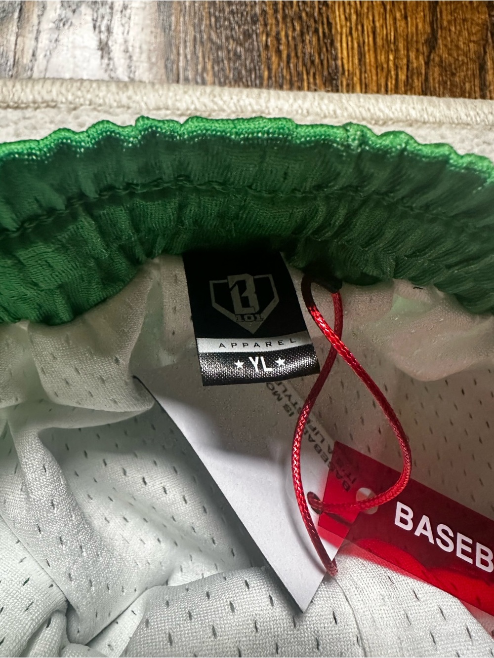 Baseball lifestyle 101 - Picture 2 of 2